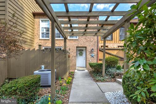 165 Oakmont Ct, READING, PA, 19607-3406 | Card Image