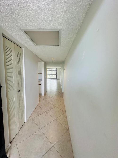 411-4725 Lucerne Lakes Boulevard E, Lake Worth, FL, 33467 | Card Image