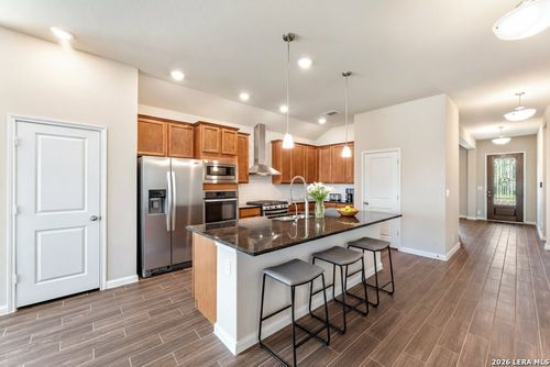 622 Chambers Rnch, San Antonio, TX, 78245-4800 | Card Image