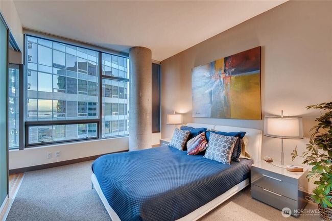 Big bedroom | Image 12
