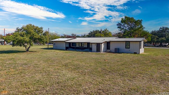 222 (17A) Winship Rd, House other with 3 bedrooms, 2 bathrooms and null parking in Pleasanton TX | Image 11