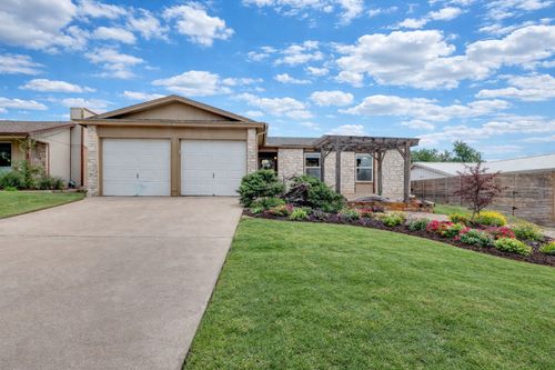 8314 Gallatin Dr, Austin, TX, 78736-3116 | Card Image