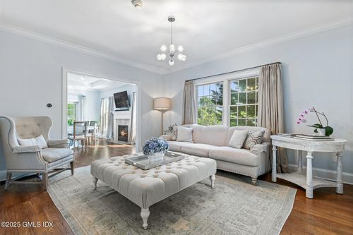 a-44 Valley Rd, Cos Cob, CT, 06807-2533 | Card Image