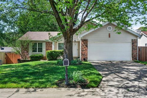 204 Addison Dr, O Fallon, MO, 63376-4517 | Card Image