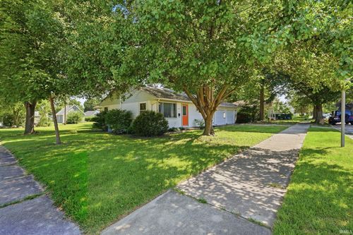 1370 Dearborn St, Huntington, IN, 46750-3907 | Card Image