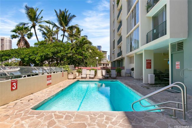 803 - 620 Mccully Street, Home with 2 bedrooms, 1 bathrooms and 1 parking in Honolulu HI | Image 14