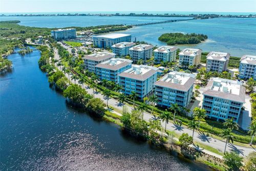 unit-302-391 Aruba Cir, BRADENTON, FL, 34209-3224 | Card Image