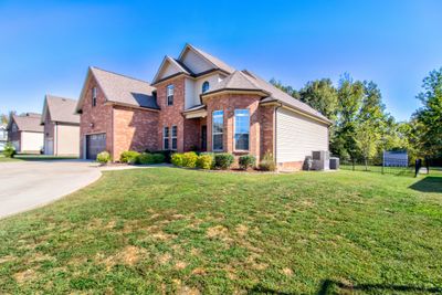 321 S Stonecrop Ct, House other with 4 bedrooms, 3 bathrooms and 2 parking in Clarksville TN | Image 2