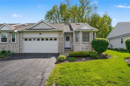 17 Harneds Lndg, Cortland, OH, 44410-1286 | Card Image