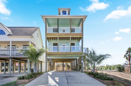 2211 Avenue A, San Leon, TX, 77539-9615 | Card Image