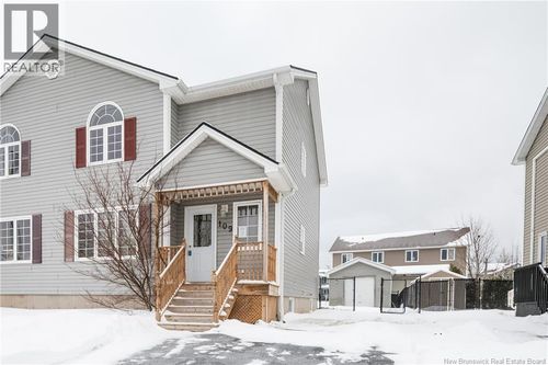 109 Hampton St, Moncton, NB, E1G5H2 | Card Image