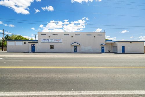 3004 Altamont Dr, Klamath Falls, OR, 97603-7202 | Card Image