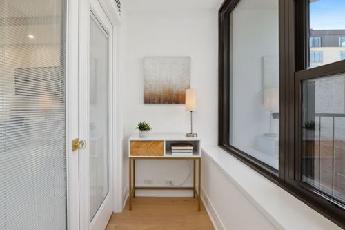 apt-706j-1560 N Sandburg Ter, Chicago, IL, 60610-7705 | Card Image