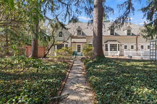 87 Piping Rock Rd, Glen Head, NY, 11545-2805 | Card Image