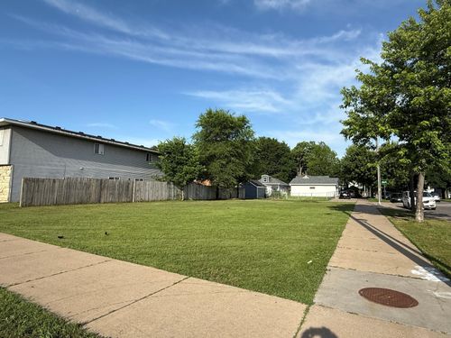 1202 West Ave S, La Crosse, WI, 54601-5534 | Card Image