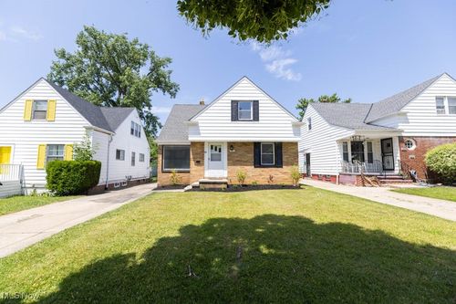 4033 Stonehaven Rd, South Euclid, OH, 44121-2612 | Card Image
