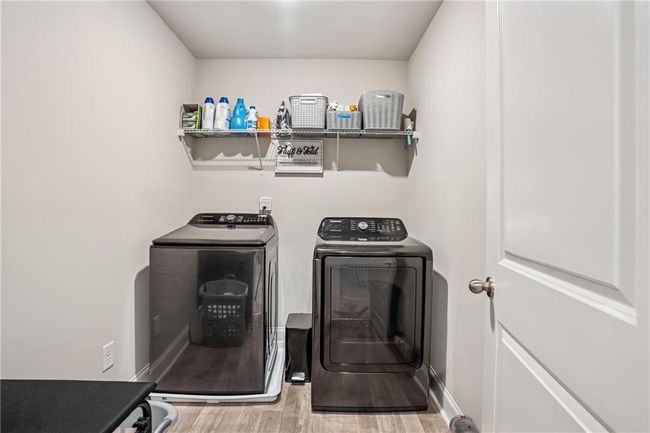 5662 Valley Loop, House other with 4 bedrooms, 3 bathrooms and null parking in Fairburn GA | Image 34