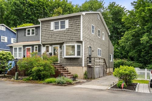 18 Lincoln Park, Marblehead, MA, 01945-2534 | Card Image