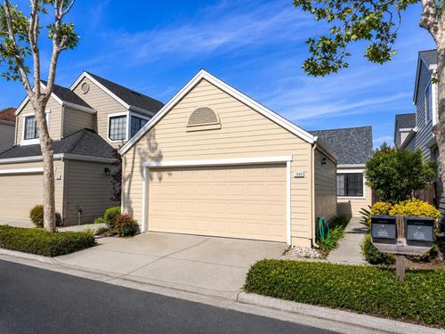 1049 Armitage St, Alameda, CA, 94502-7933 | Card Image