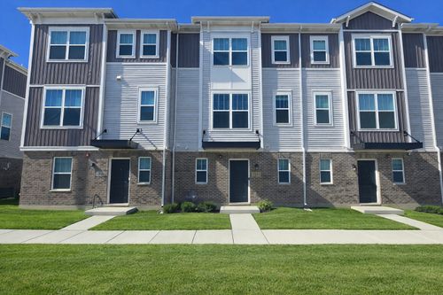 1541 Cooper St, Des Plaines, IL, 60018-2294 | Card Image