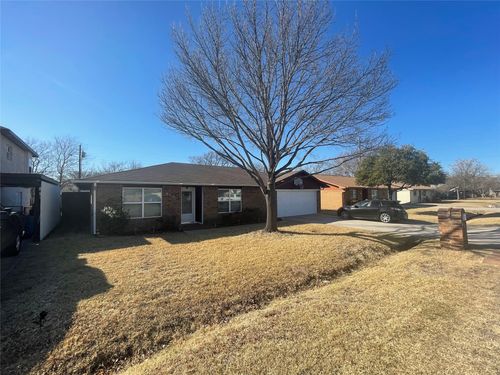 817 Bullock St, Coppell, TX, 75019-4530 | Card Image