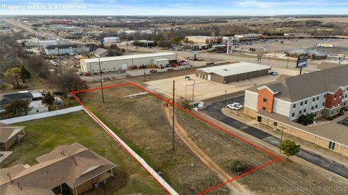 1105 Lonnie Abbott Blvd, Ada, OK, 74820-1845 | Card Image