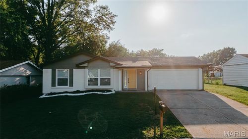 3005 West Blvd, Belleville, IL, 62221-6646 | Card Image