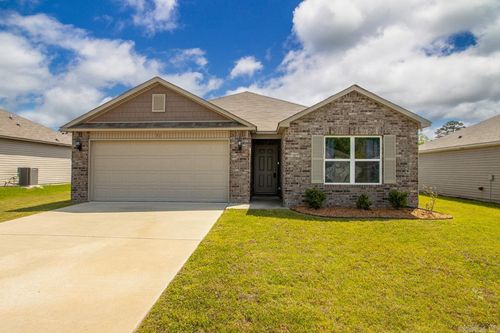 31 Avant Garde Dr, Little Rock, AR, 72204-5086 | Card Image