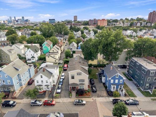 30 Everett Ave, Somerville, MA, 02145-3107 | Card Image
