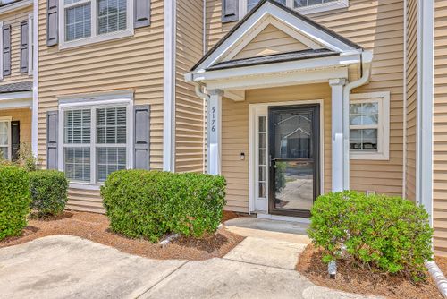 9176 Maple Grove Dr, Summerville, SC, 29485-8789 | Card Image