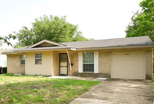 2804 E 15th St, Plano, TX, 75074-6604 | Card Image