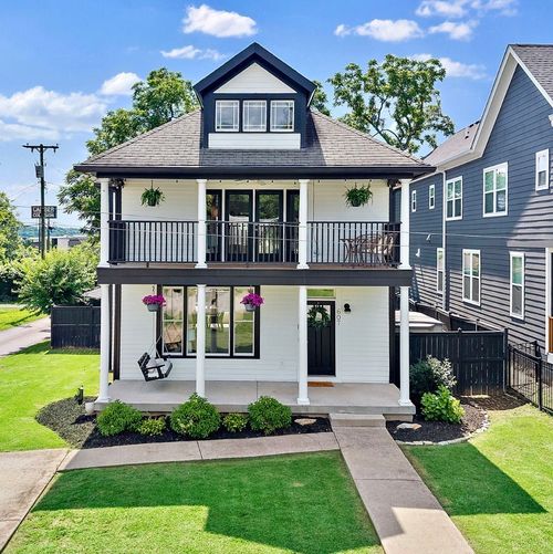 607 45th Ave N, Nashville, TN, 37209-2341 | Card Image