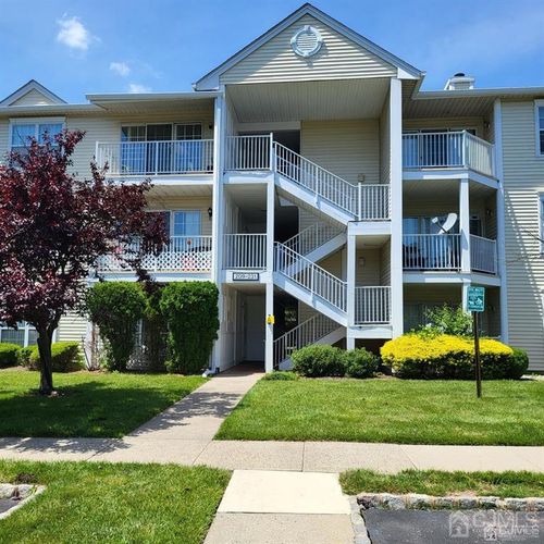 219 Rachel Ct, FRANKLIN PARK, NJ, 08823-1548 | Card Image