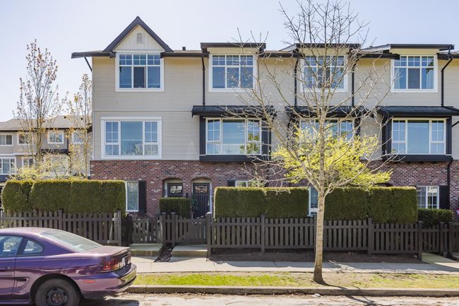 194 - 2450 161a Street, Townhouse with 2 bedrooms, 2 bathrooms and 2 parking in Surrey BC | Image 1