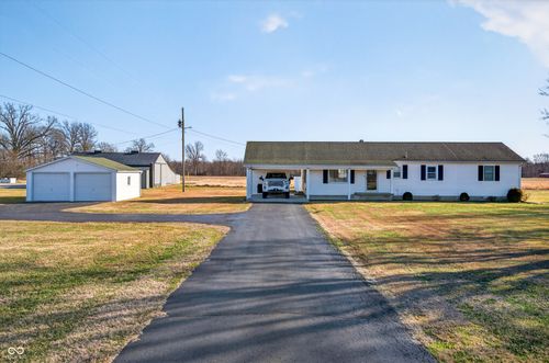 4805 S Us Highway 31, Crothersville, IN, 47229-9646 | Card Image