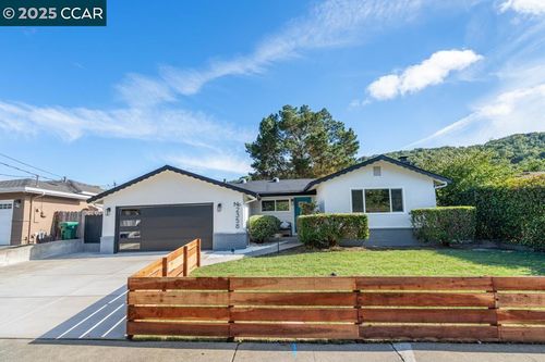 2358 Wright Ave, Pinole, CA, 94564-1034 | Card Image