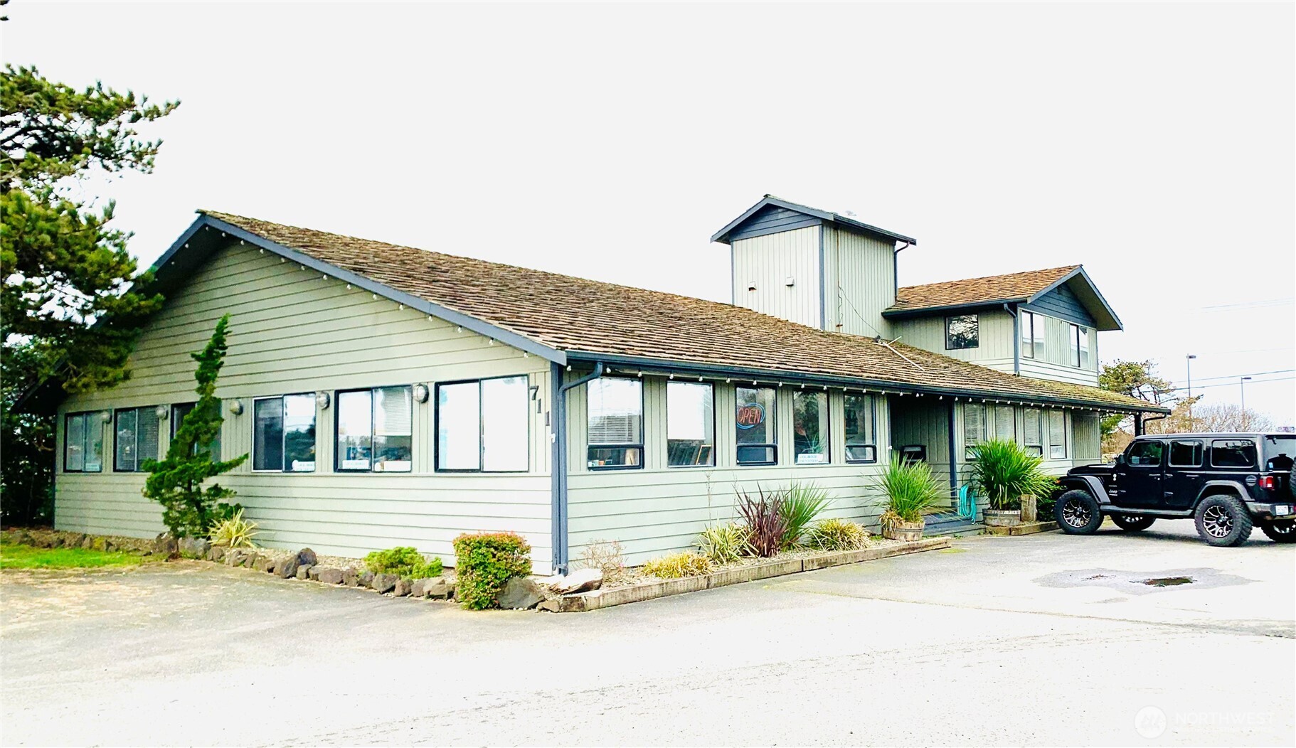 711 Point Brown Ave Nw, Ocean Shores, WA 98569