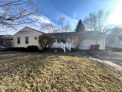 724 N Main Street, Ada, OH, 45810 | Card Image