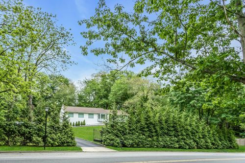 70 Bagatelle Rd, Melville, NY, 11747-4103 | Card Image