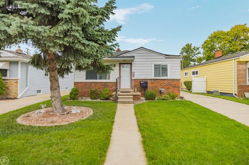 22609 Lake Dr, Saint Clair Shores, MI, 48082-1888 | Card Image