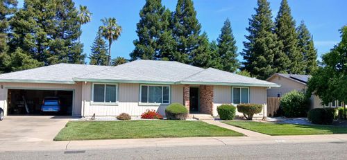 831 Homewood Dr, Yuba City, CA, 95991-6736 | Card Image