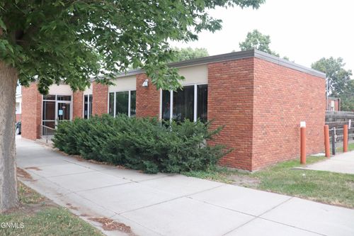 210 1st Ave Nw, Mandan, ND, 58554-3109 | Card Image