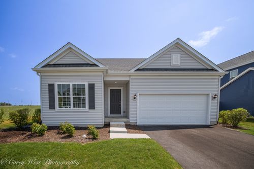 330 N Aspen Dr, Cortland, IL, 60112-4219 | Card Image