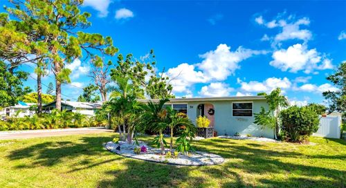 70 Virginia Ct, ENGLEWOOD, FL, 34223-3653 | Card Image