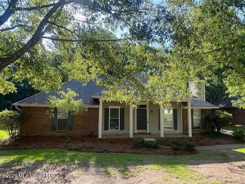 557 Spring Hill Dr, Madison, MS, 39110-8660 | Card Image