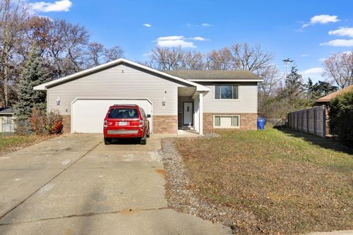 6 Clover Ct, Saint Cloud, MN, 56301-4954 | Card Image