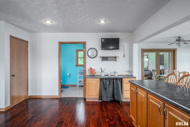 4460 160 Th St, House other with 5 bedrooms, 3 bathrooms and null parking in Clinton IA | Image 7