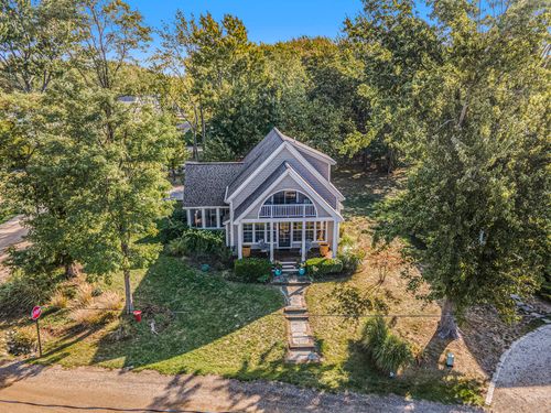 475 Lake Shore Dr, South Haven, MI, 49090-8602 | Card Image