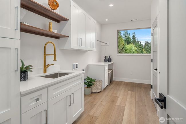 709 Chris David Dr, House other with 3 bedrooms, 3 bathrooms and 3 parking in Steilacoom WA | Image 13