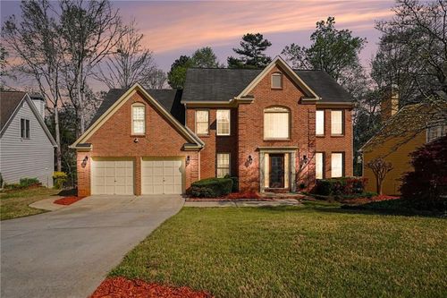 528 Fortune Ridge Rd, Stone Mountain, GA, 30087-4753 | Card Image